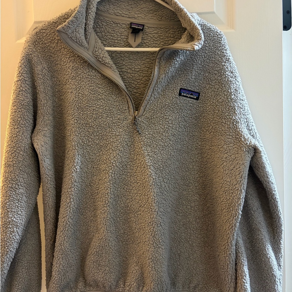 Patagonia Women's V-Neck Sweater in Gray